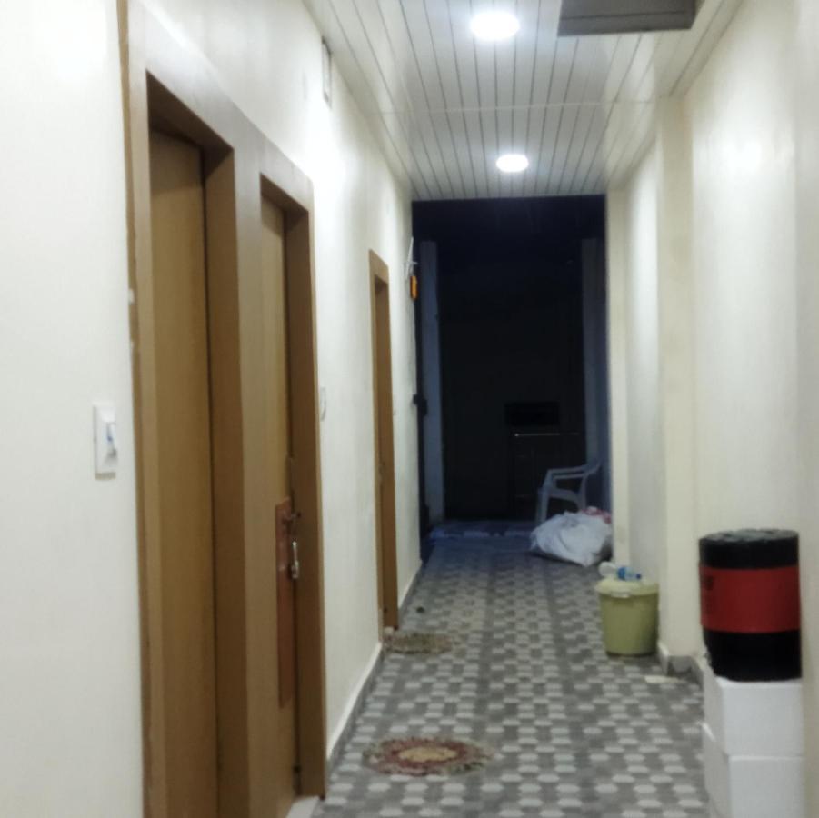 Shree Gajlaxmi Hotel Walking Distance From Mahakaleswar ウッジャイン エクステリア 写真