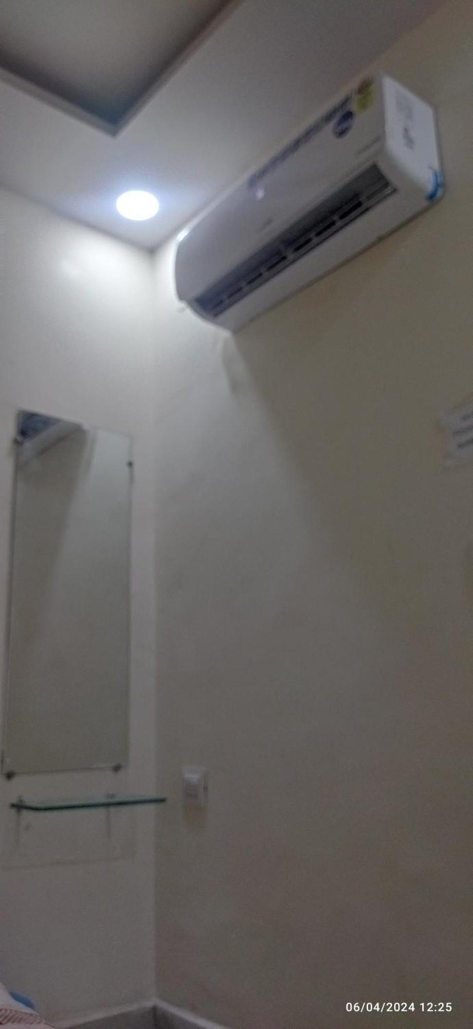 Shree Gajlaxmi Hotel Walking Distance From Mahakaleswar ウッジャイン エクステリア 写真